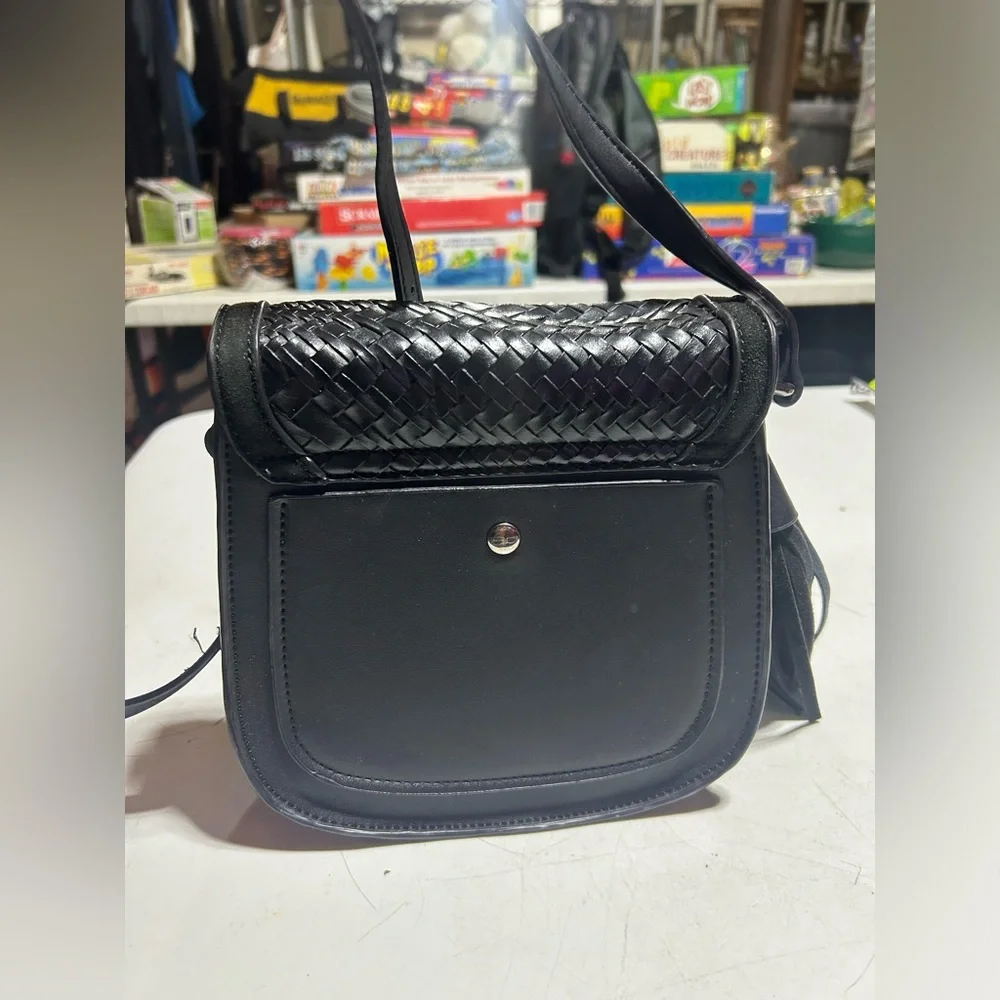 Gussaci Faux Leather/Suede Black Shoulder Bag - Picture 4 of 11